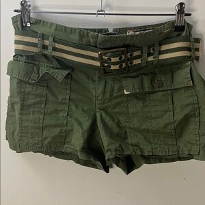✨🆕BNWOT!RARE!L.A.M.B. Green Shorts w/ Belt!Spring 2007 Collection!Size 8!✨